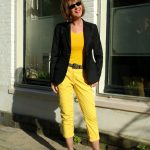 Yellow boyfriend jeans with jacket or sweater