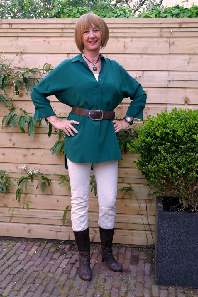 Silk tunic blouse and brown boots Jan Jansen 2a