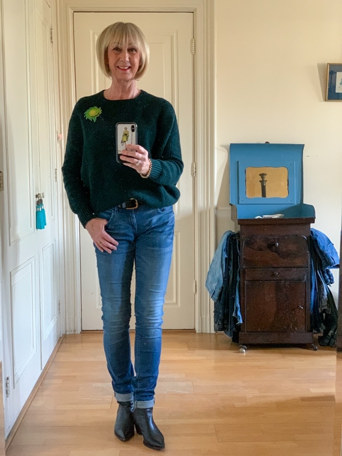Tuesday outfit green jumper Bellamy Gallery
