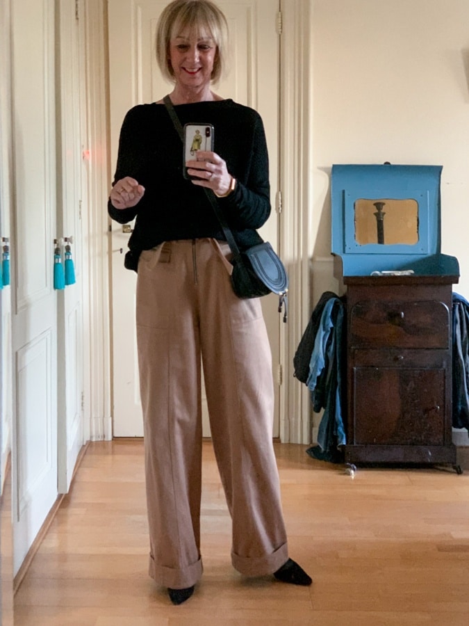 Outfit Thursday paperbag trousers with black jumper