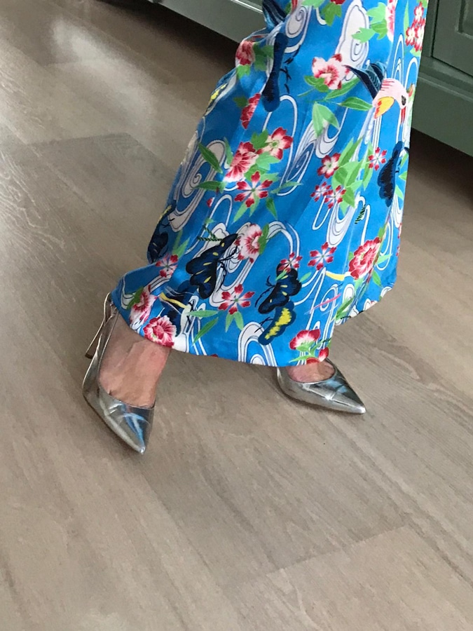 Sabine with the silver Michael Kors pumps