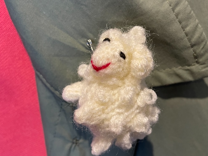 Brooch in the shape of a little wool sheep