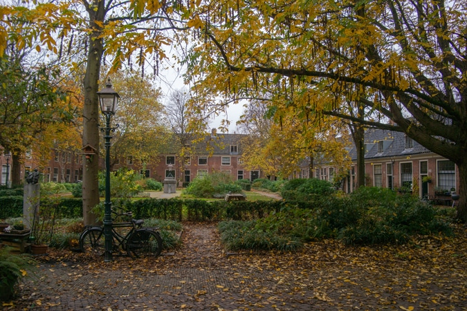 almshouse court in Haarlem