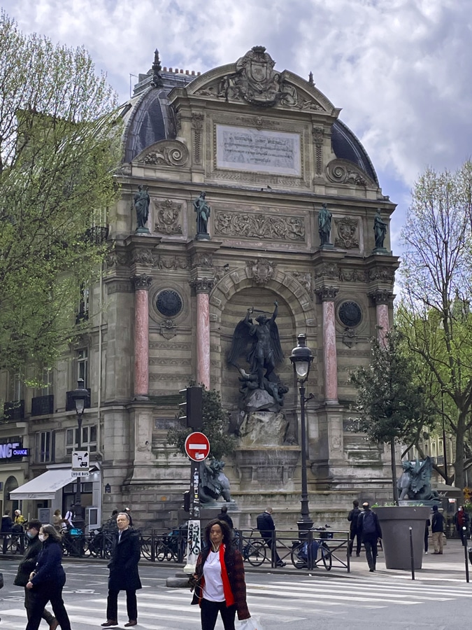 Place Saint Michel Paris