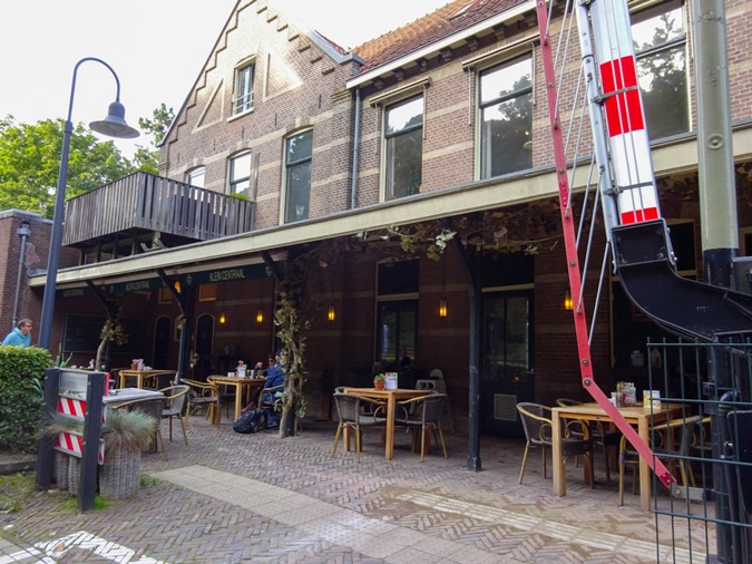 The back of Restaurant Klein Centraal in Overveen