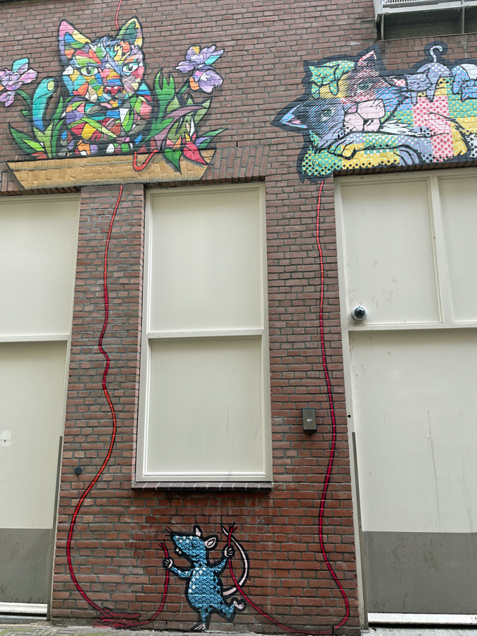 Cats mural in The Hague