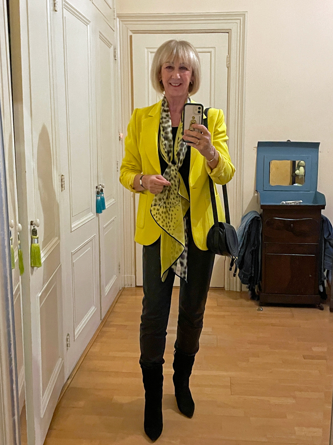 Outfit with yellow blazer