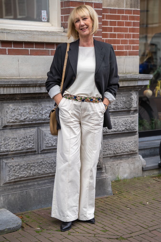 Wide cream trousers with an oversized blazer