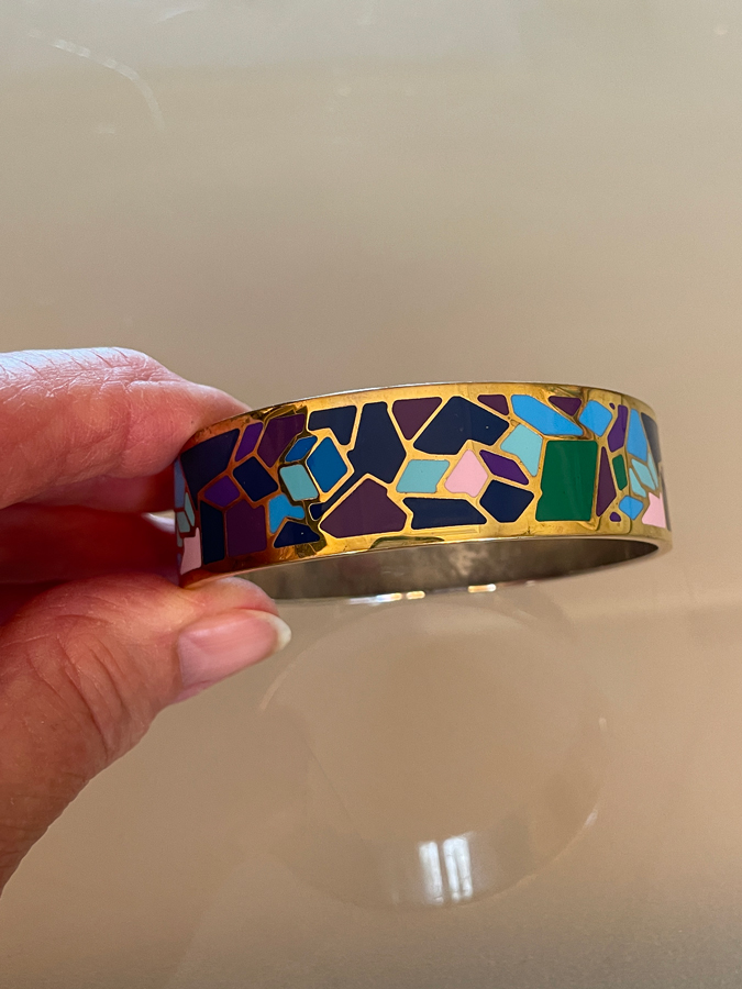 Multi-coloured bracelet