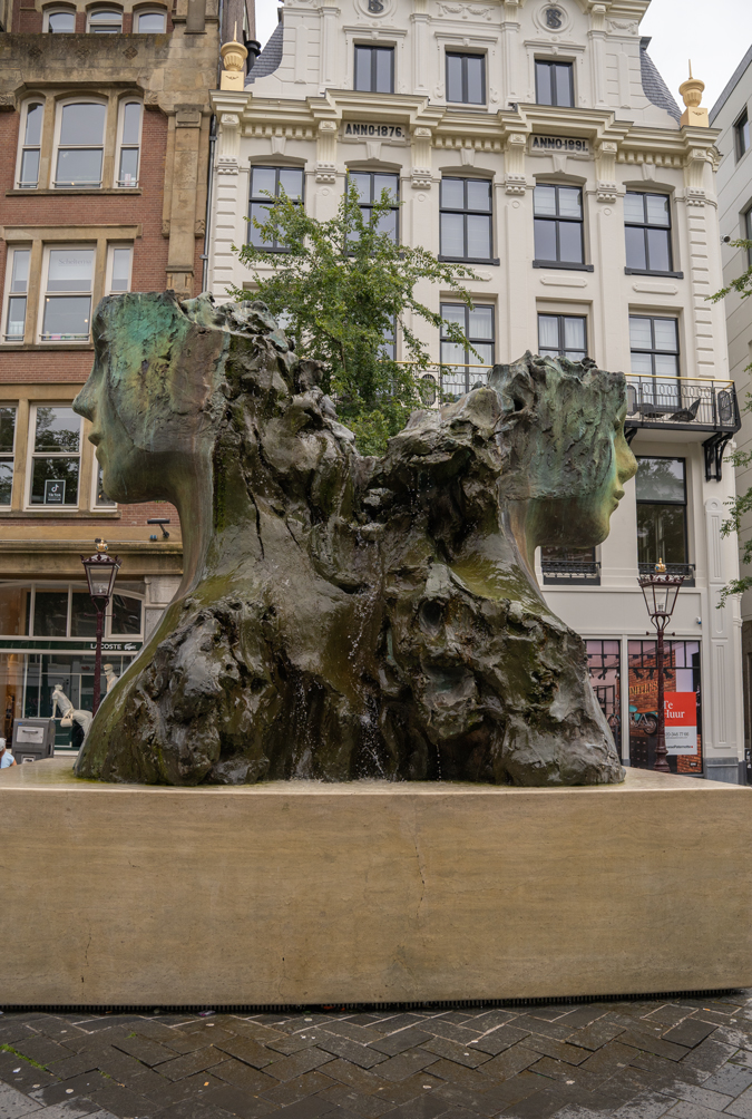 Statue Rokin Amsterdam