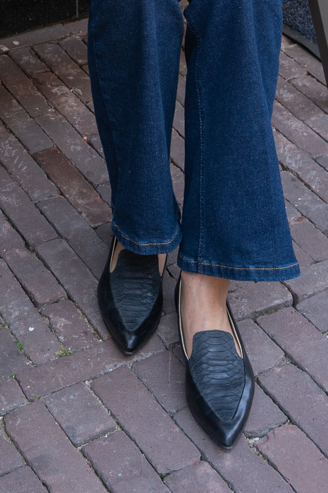 Flat black shoes by EIJK Amsterdam