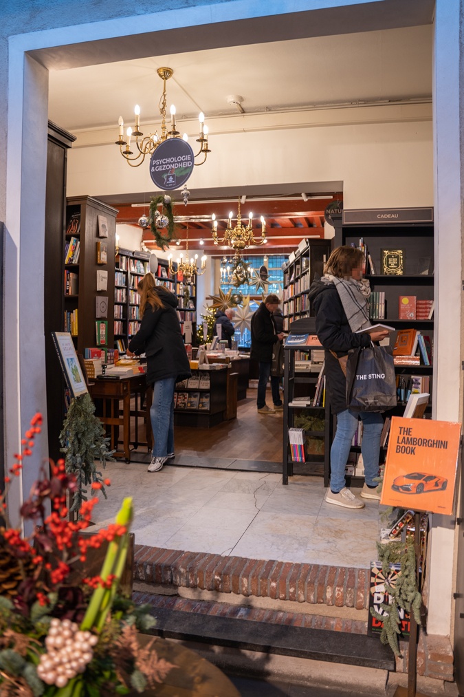 Book store De Vries Van Stockum