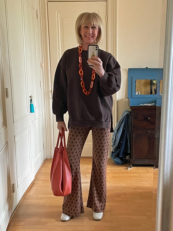 Trouser outfit orange and brown