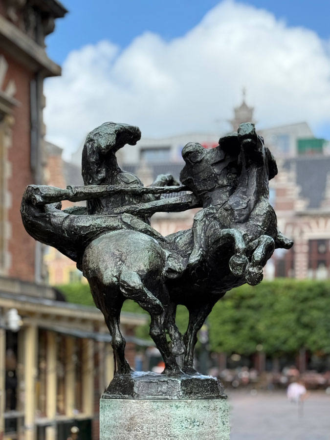 Statue of knights on horses