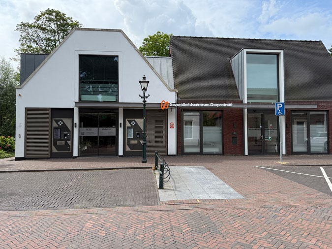 Building opposite beautiful house in Zoetermeer
