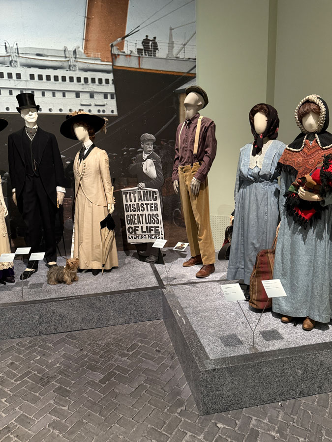 Clothes Titanic and Fashion Kunstmuseum The Hague