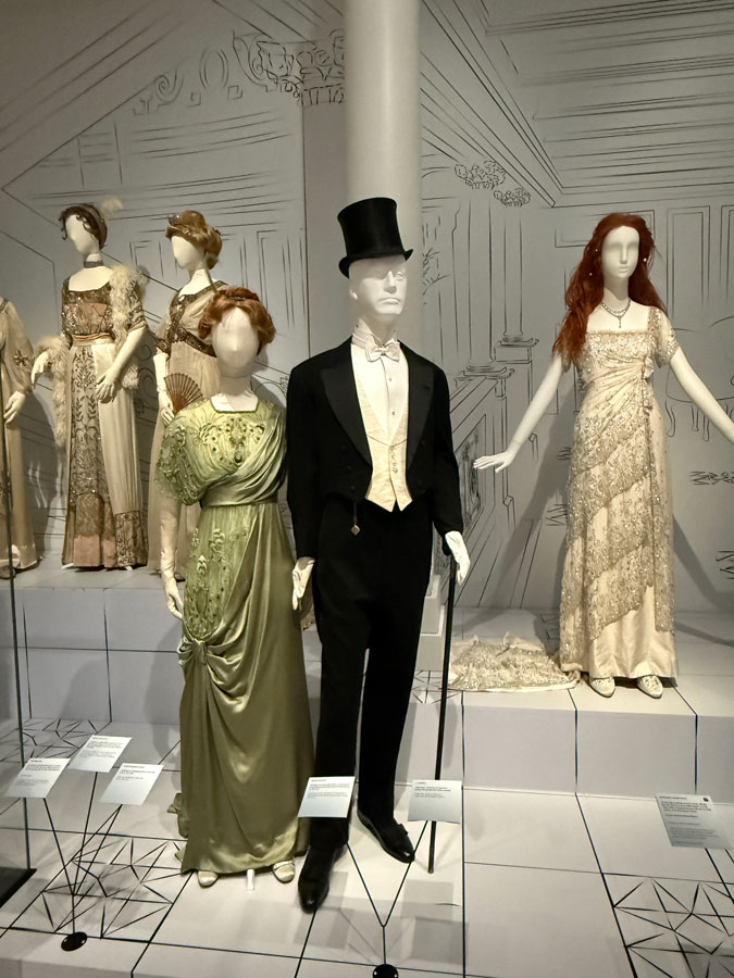 Clothes Titanic and Fashion Kunstmuseum The Hague