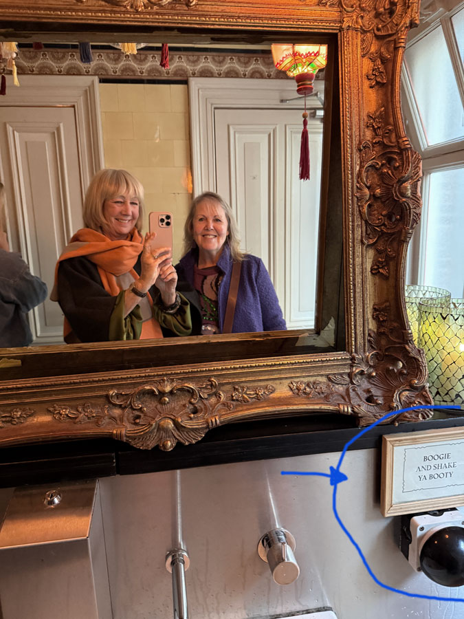 Mirror photo Marjolein and me