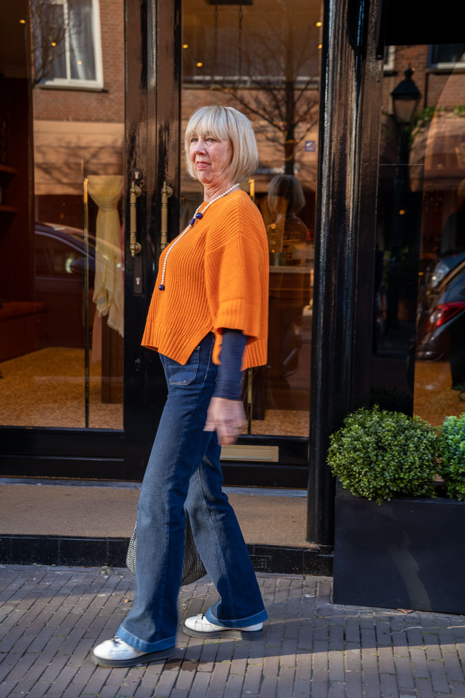 Orange jumper bad photo