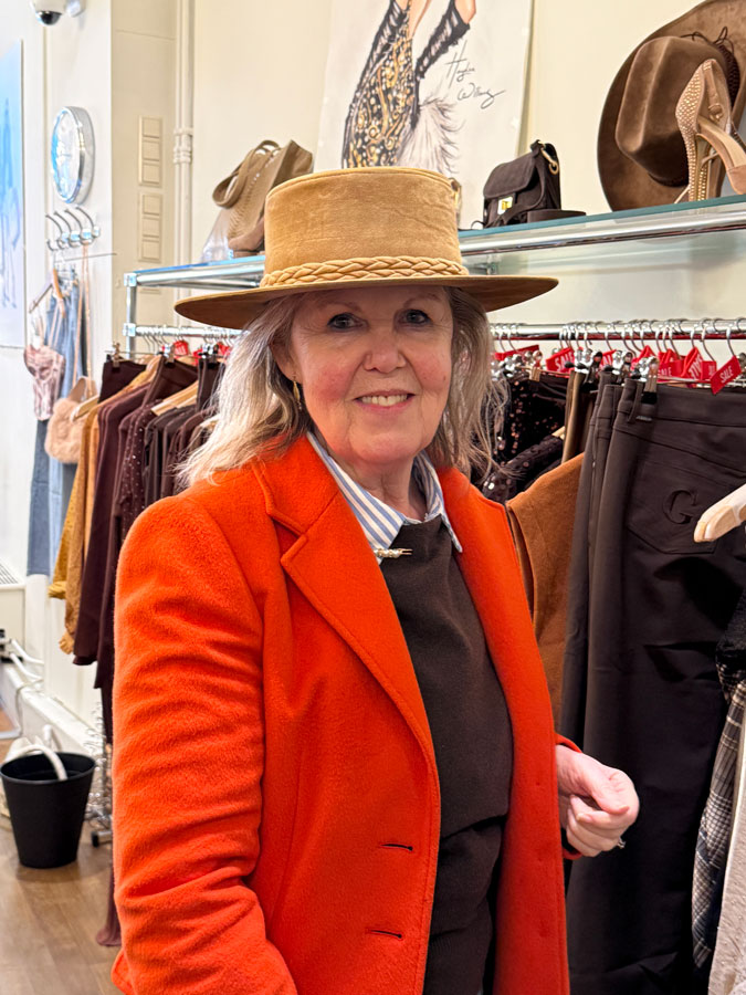 Marjolein trying on a hat