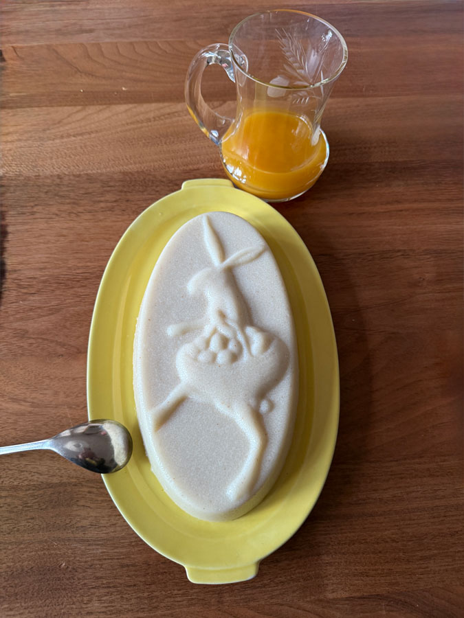 Easter bunny dessert