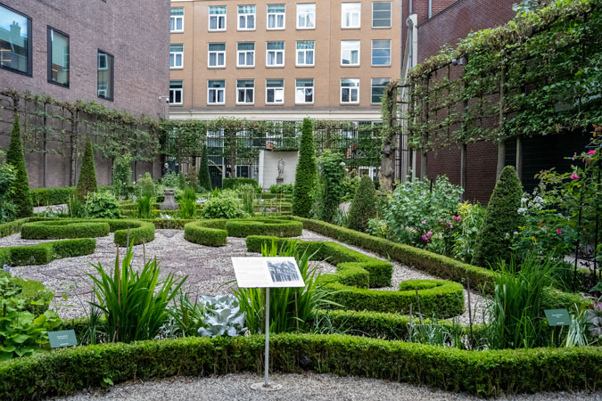 Garden house Willet-Holthuysen Amsterdam