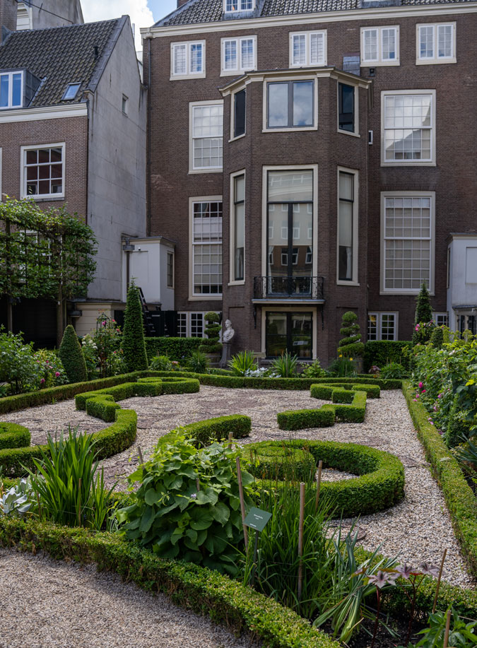 Garden house Willet-Holthuysen Amsterdam