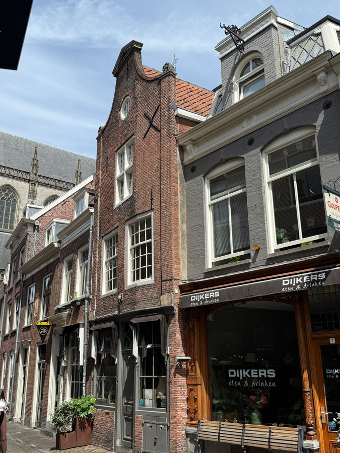 House in Haarlem with a kink