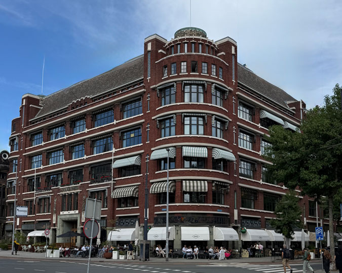 Building in Rotterdam