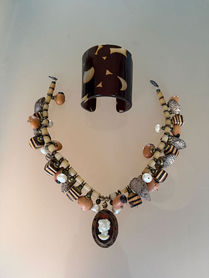 Brown chunky necklace and brown cuff bracelet