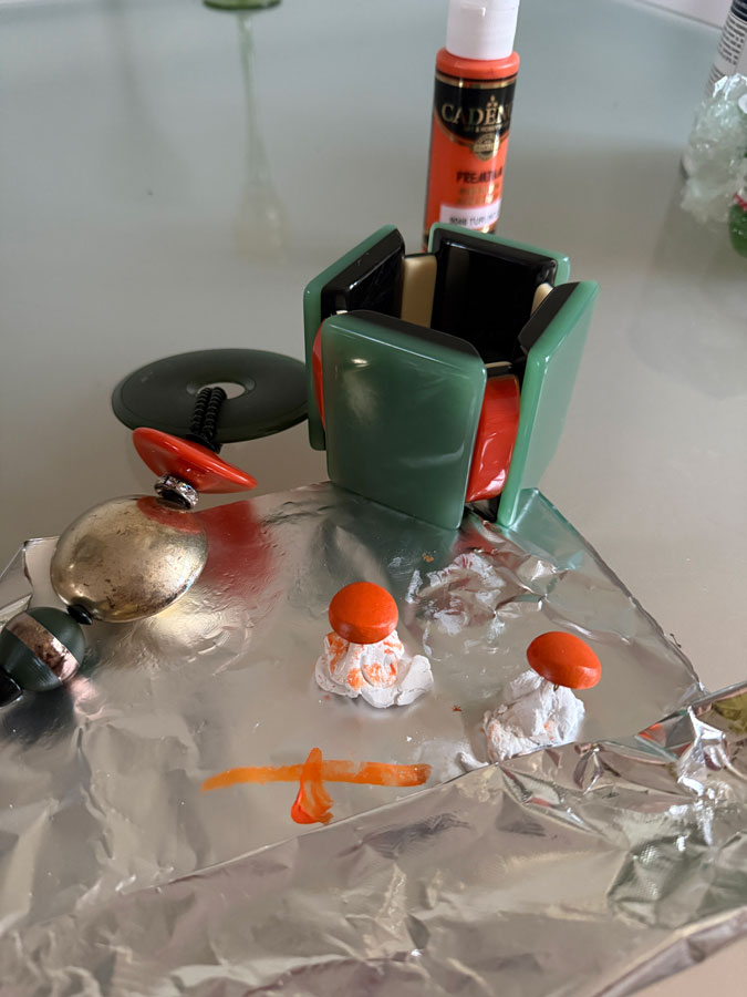 Painting wooden earrings orange